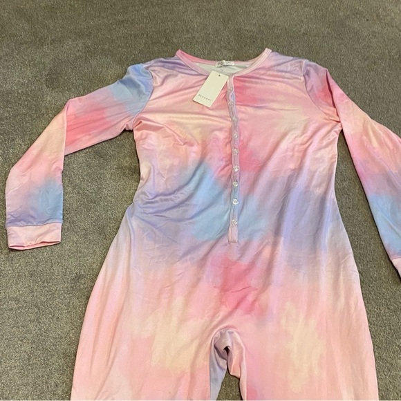 NWT Tie Dye One Piece Pastel Soft Girl PJS set Romper Jumpsuit Size XL New Fairy - Picture 9 of 13